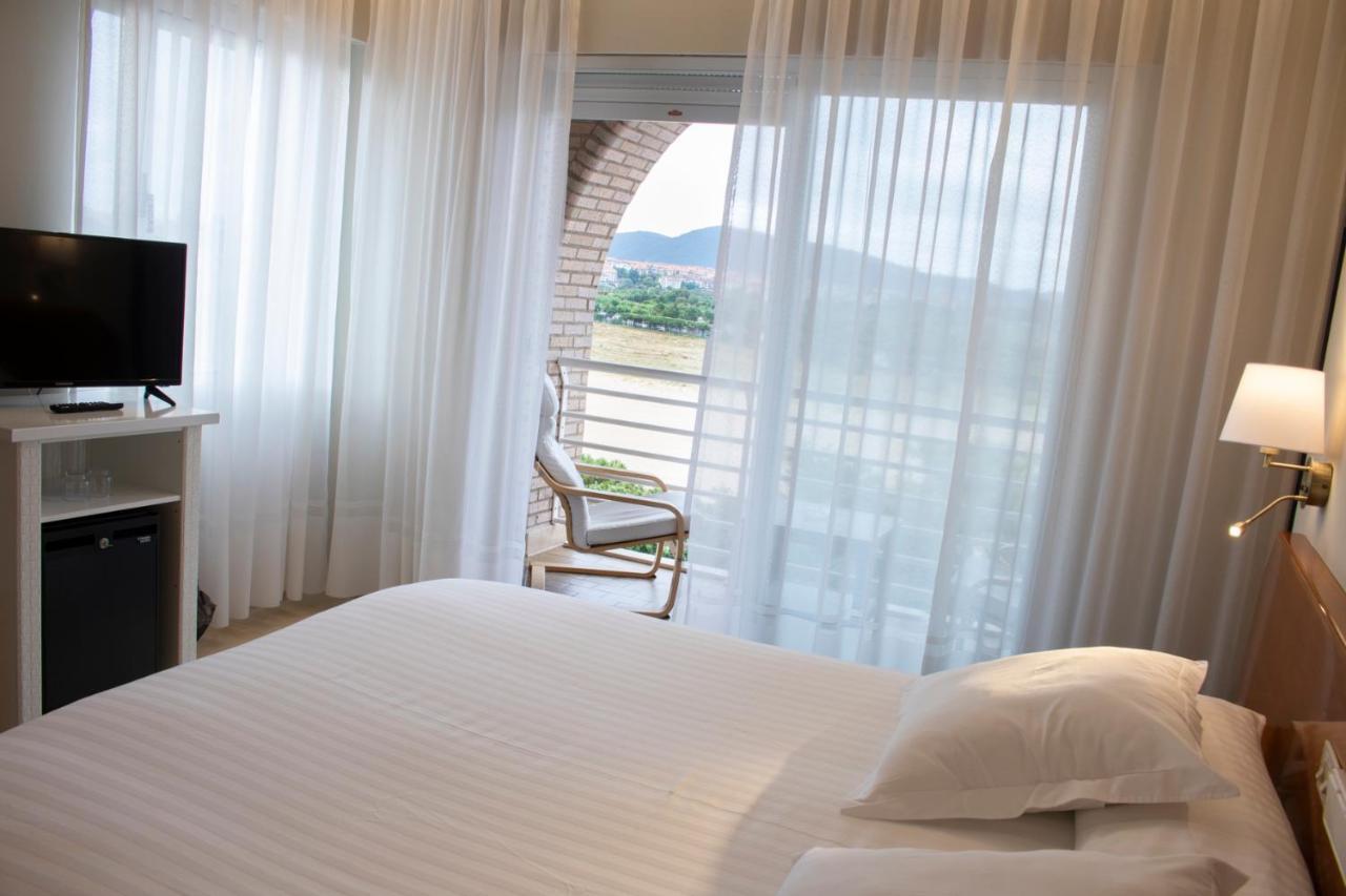 Hotel Olimpo Isla Plana Εξωτερικό φωτογραφία